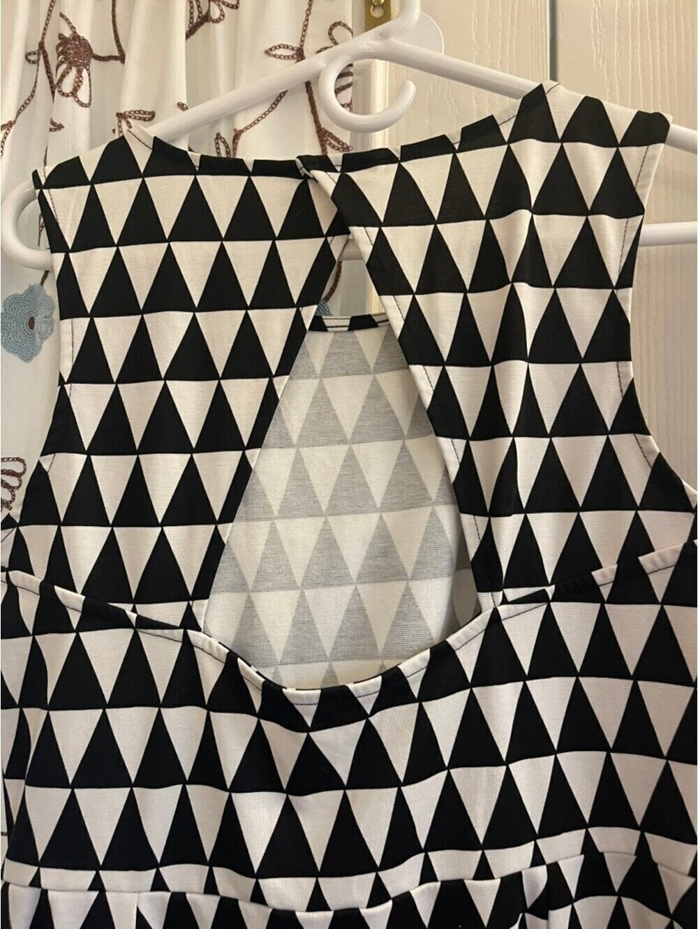H&M | Sz L | Geometric Sleeveless Fit & Flare Dress - Picture 6 of 7